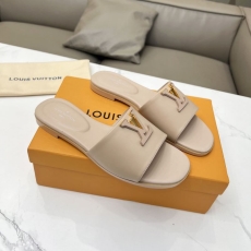 Louis Vuitton Slippers